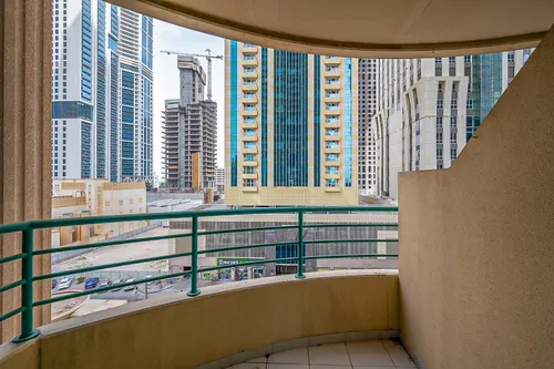 1 Bedroom Apartment in Marina Crown 2