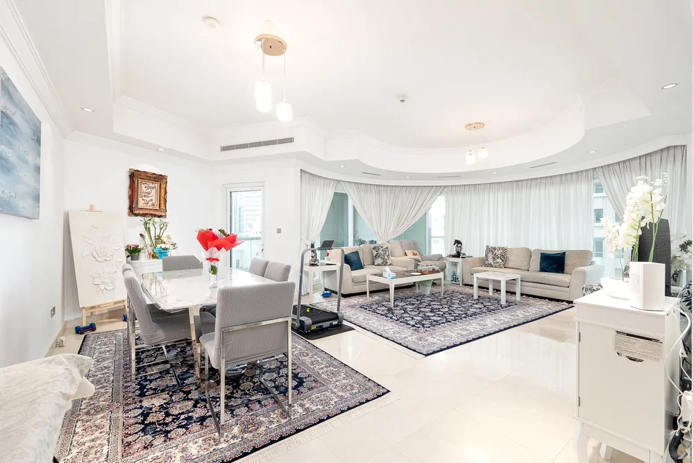 3 Bedrooms Apartment in Trident Waterfront