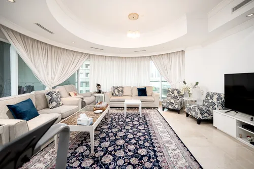 3 Bedrooms Apartment in Trident Waterfront 2