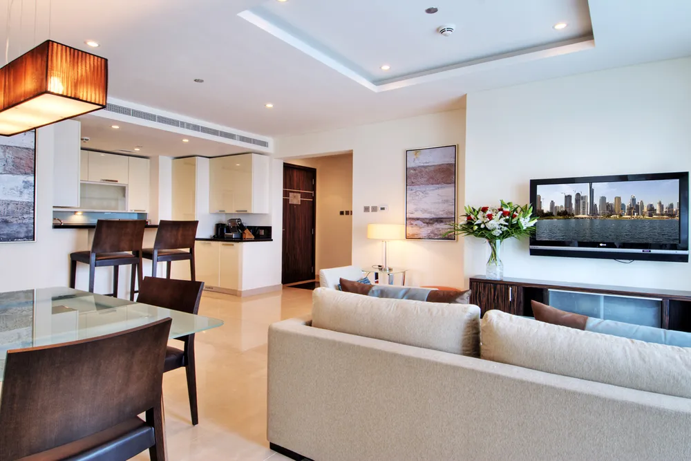 2 Bedrooms Apartment in Bonnington Tower