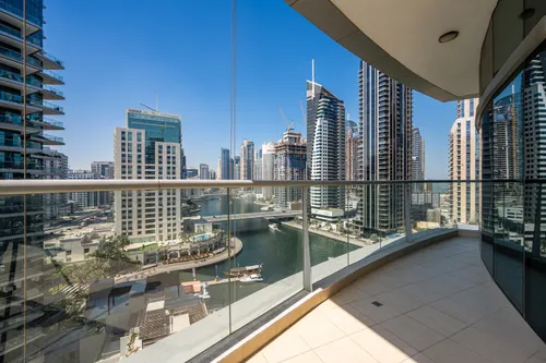 2 Bedrooms Apartment in Marinascape Avant 2