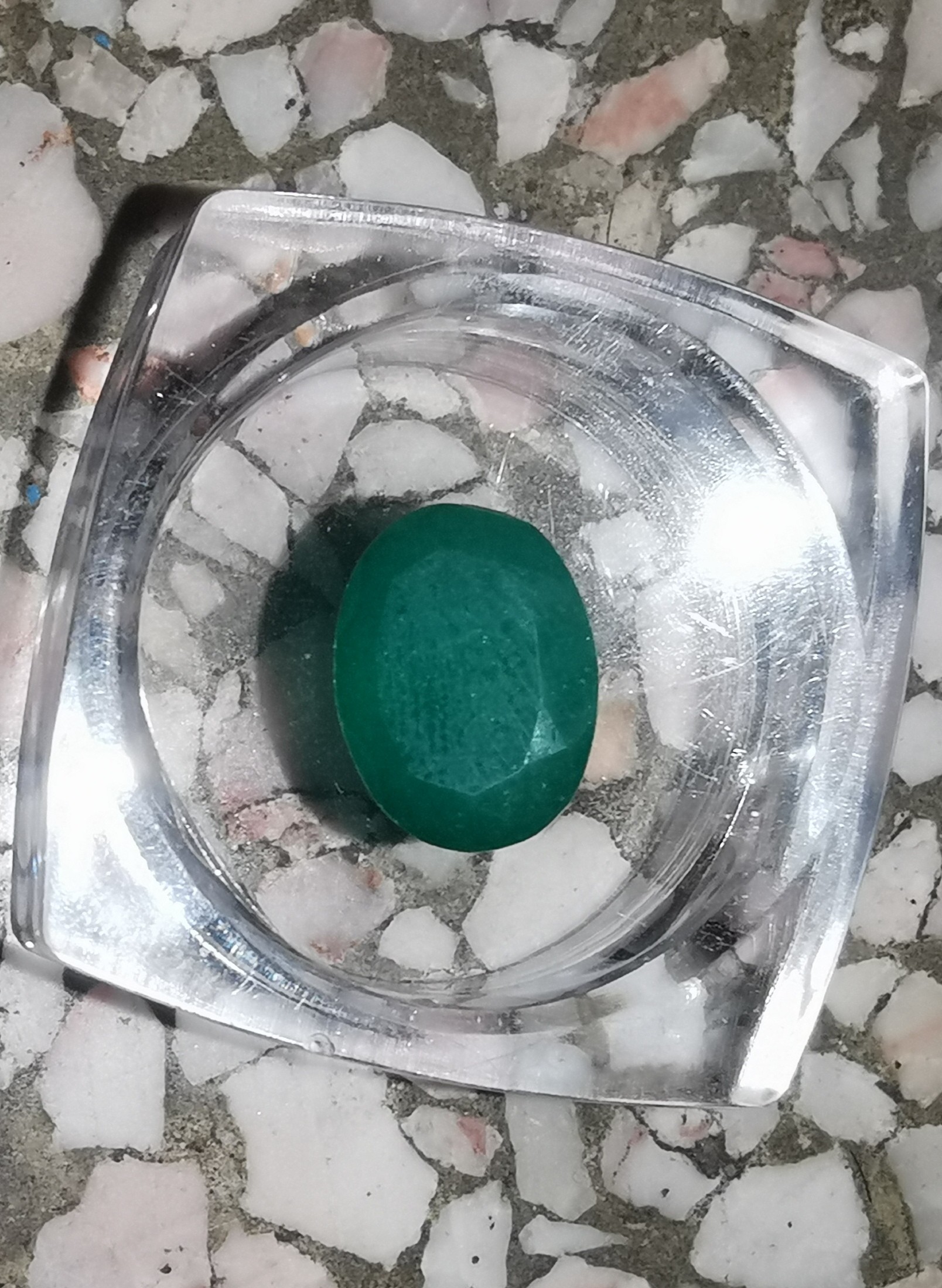 11 حجر كريم زمردة 7ct  (قيراط)زفير 2.5 قيراط ct  ياقوت 2/ 2.5 /3 7
