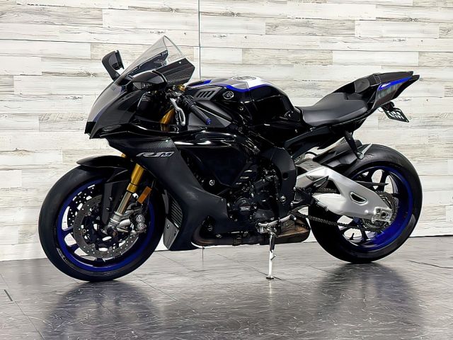 2020 Yamaha YZF R1M  2