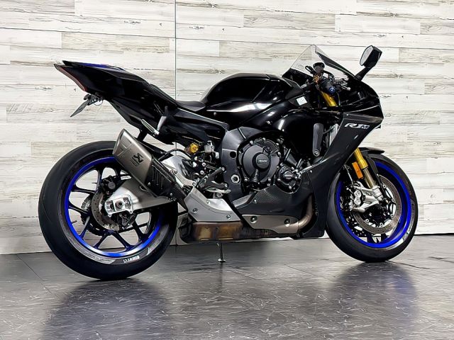 2020 Yamaha YZF R1M  3