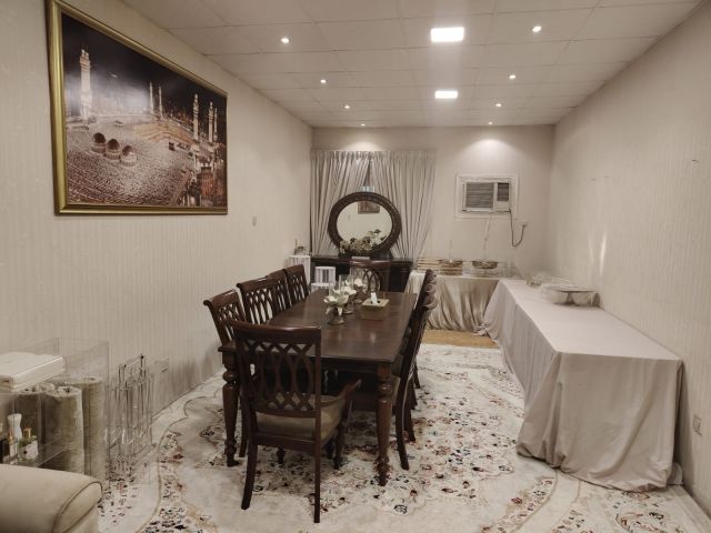 إعلان بيع فيلا عربية في دسمان، الشارقة فرصة استثمارية استثنائية!  8