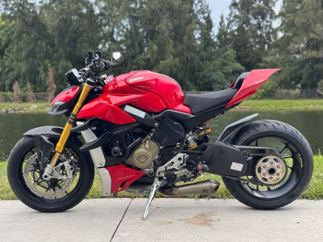 2022 Ducati Streetfighter V4 S 5