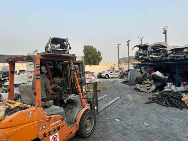 بيع قطع غيار سيارات أمريكي مستعملة 10