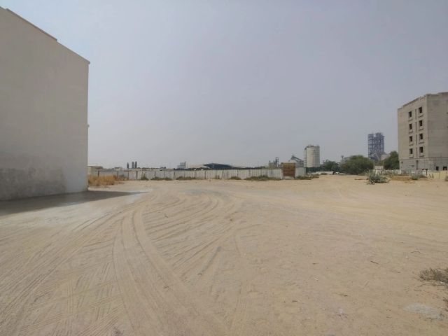 أرض لبناء تجاري سكني في المالحة (جويزع سابقا)، ضاحية الرويضات  2