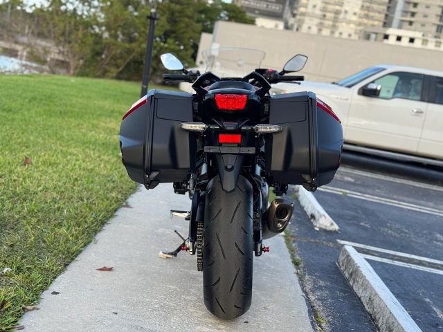 2024 Suzuki GSX-S1000GT+ 6