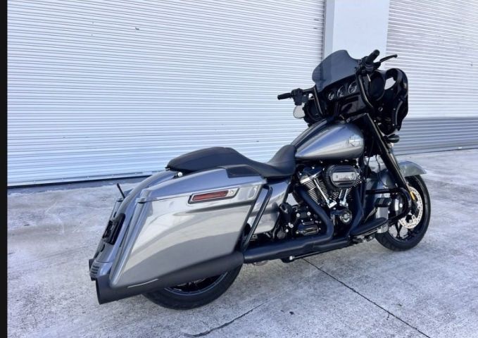 2021 Harley-Davidson® FLHXS - Street Glide® Special 6