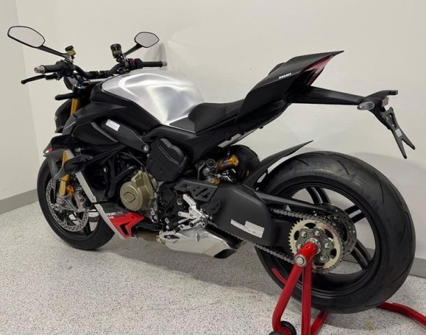 2024 Ducati Streetfighter V4 SP2 5