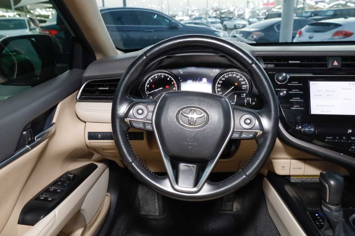 2019 Toyota Camry available  3