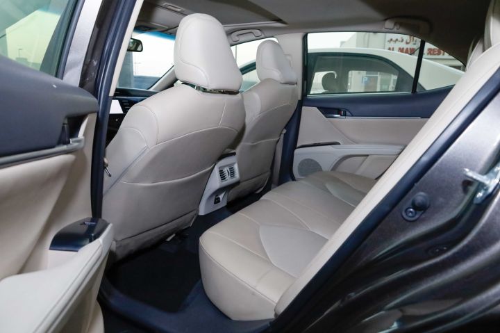 2019 Toyota Camry available  5
