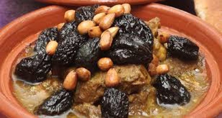 طباخة مغربية  4