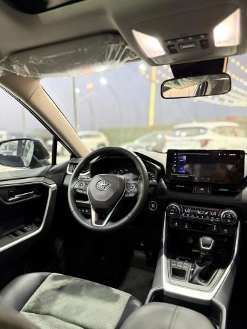 Toyota RAV4 Adventure 2025  7