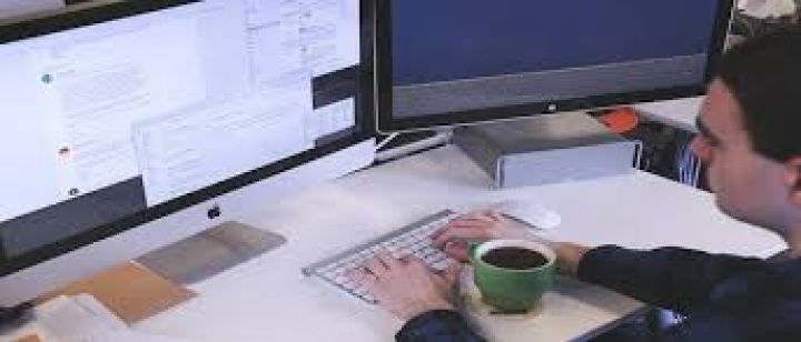مدرس كمبيوتر و برمجة جامعة ابوظبى و الامارات - و جامعة الشارقة 7