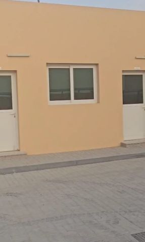 للإيجار – حوطة تجارية في منطقة الصجعة، الشارقة فرصة ممتازة لتأجير 10