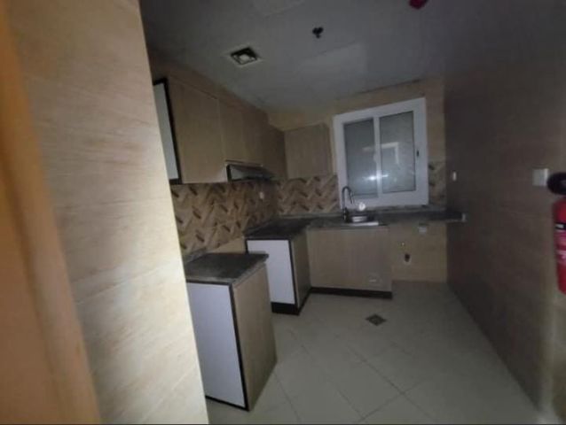 Luxurious 2-bedroom apartment for rent in Gulf Tower - Ajman  9
