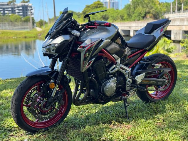 2019 Kawasaki Z900 ABS 4