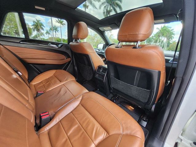 2016 Mercedes-Benz GLE AMG 450 4MATIC WhatsApp(+971586703639) 3