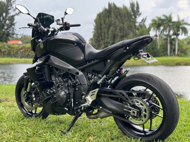 2022 Yamaha MT-09 7