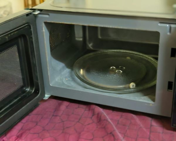 Microwave perfect condition medium in alain  3