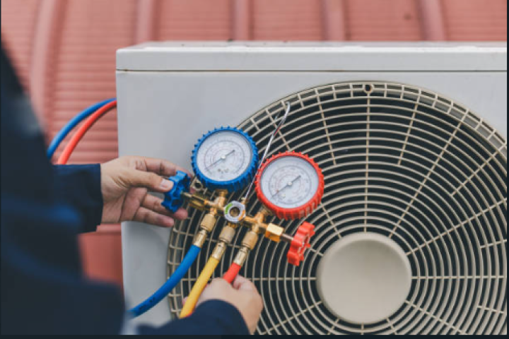 نحن متخصصون في تركيب وصيانة أجهزة التكييف والتبريد ونظام VRV .VRF 3