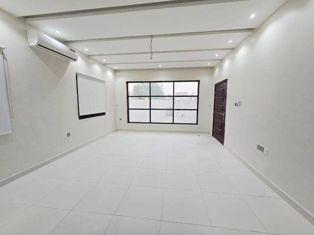 🏡 فيلا للإيجار – الياسمين / عجمان 3