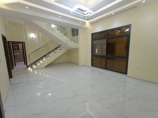 🏡 فيلا فاخرة للإيجار في الحليو – عجمان 3