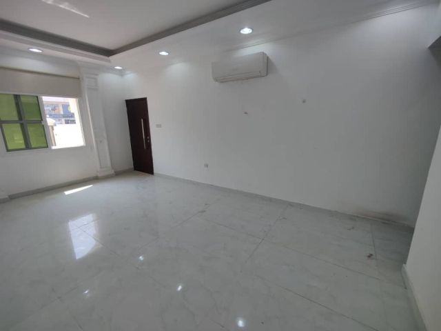 ? فيلا تجارية للإيجار – الروضة 3، عجمان 3