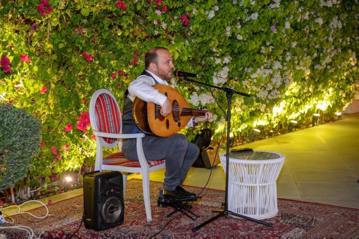 عازف عود ومطرب لإحياء جميع الحفلات في الإمارات Oud Player in UAE 3