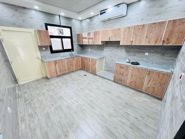 🏡 فيلا فاخرة للإيجار في عجمان – منطقة الزاهية 9
