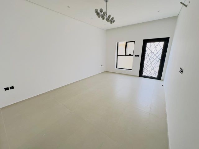 🏡 فيلا فاخرة للبيع في عجمان – منطقة الحليو 6