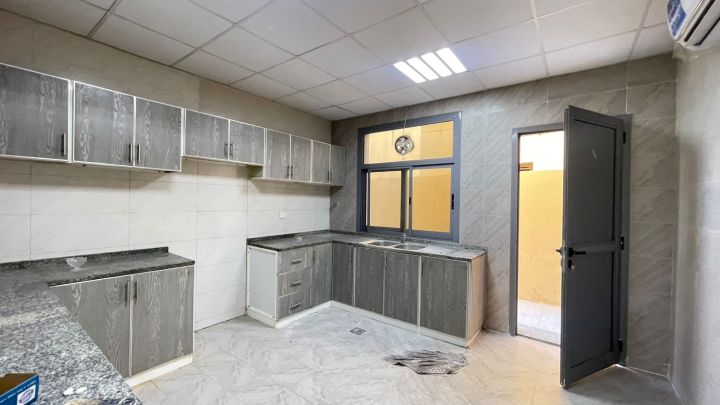 🏡 فيلا راقية للإيجار – منطقة الياسمين، عجمان 9