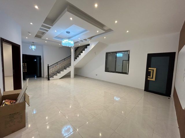 🏡 فيلا للإيجار – الروضة 3 | أول ساكن 2