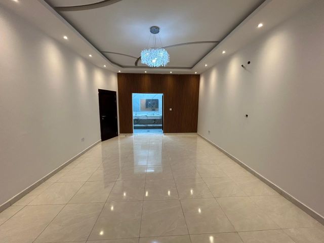 🏡 فيلا للإيجار – الروضة 3 | أول ساكن 4