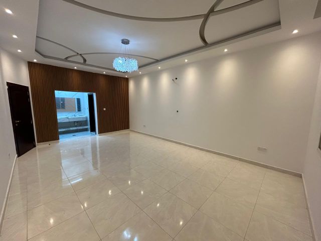 🏡 فيلا للإيجار – الروضة 3 | أول ساكن 7