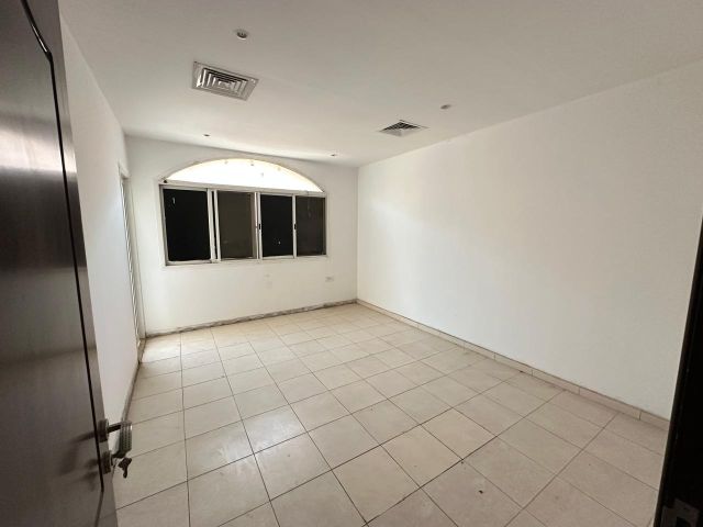 🏡 فيلا تجارية للإيجار – الحميدية، عجمان 4