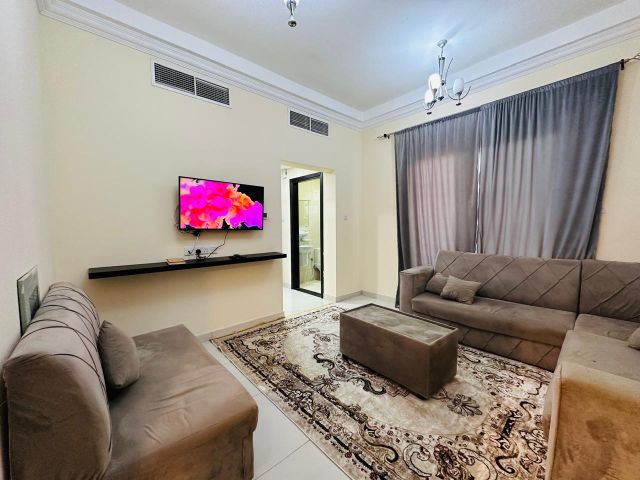 🏠 شقة غرفة وصالة 📍 عجمان – منطقة الروضة 1 5