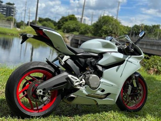 Ducati Panigale 899 for Sale 4