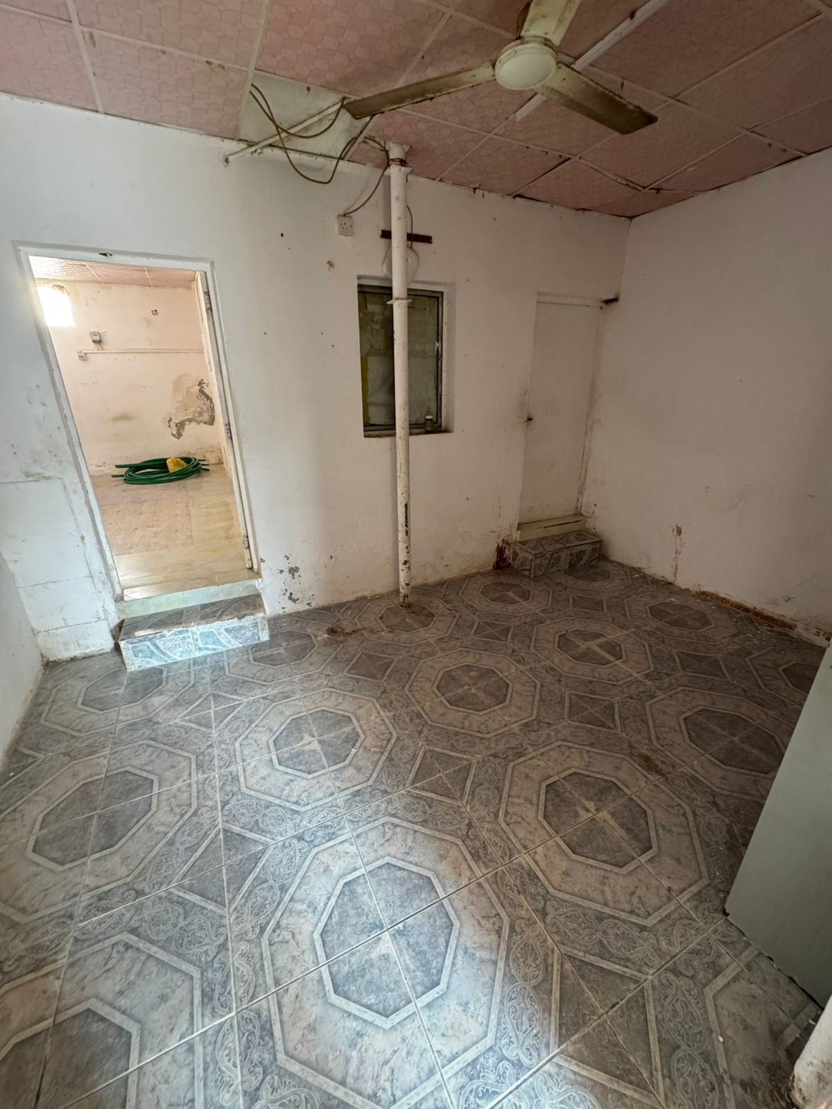 🏠 للإيجار: بيت عربي – سكن عمال جاهز للسكن  الموقع: منطقة البستان 6