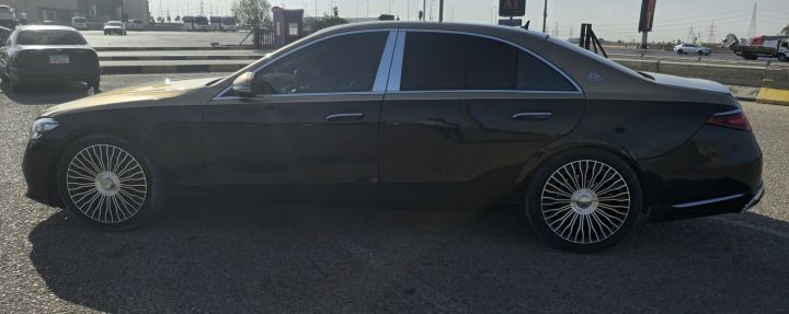  Elevate Your Egypt Experience: Mercedes S500 for Rental 3