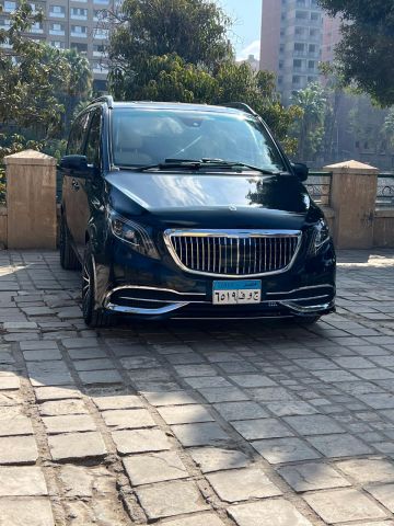 Mercedes Viano V250 Rental at Cairo Airport: The Ultimate 7-Seate 3