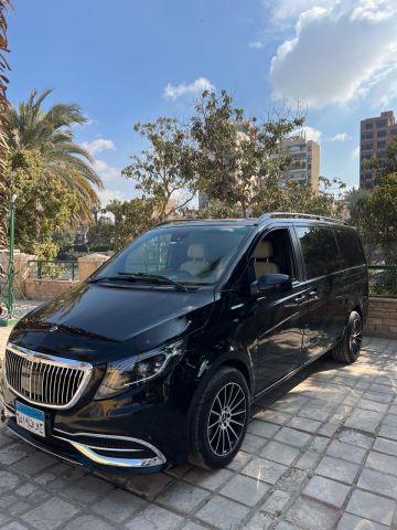Mercedes Viano V250 Rental at Cairo Airport: The Ultimate 7-Seate 4