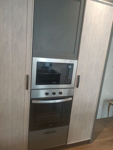 للبيع فيلا في الشارقة تقع في منطقة النوف (1) موقع مميز على شارع 2