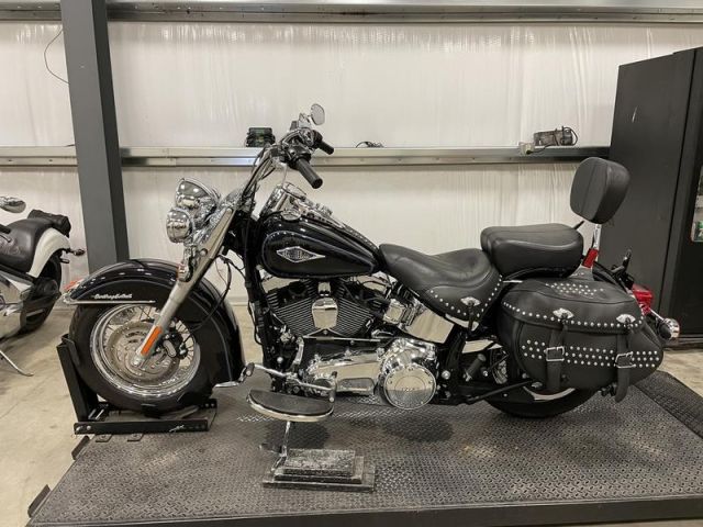 2014 Harley-Davidson® FLSTC - Heritage