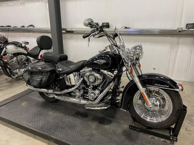 2014 Harley-Davidson® FLSTC - Heritage 2