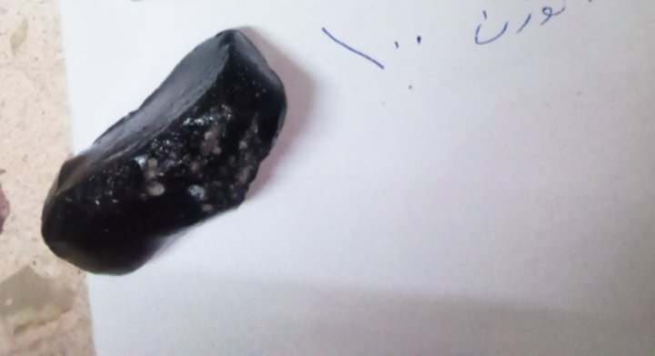 حجر نيزك تكتيت اسود ماس للبيع في الاردن