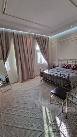 للبيع فيلا في الشارقة تقع في منطقة الدراري طابق واحد فقط 