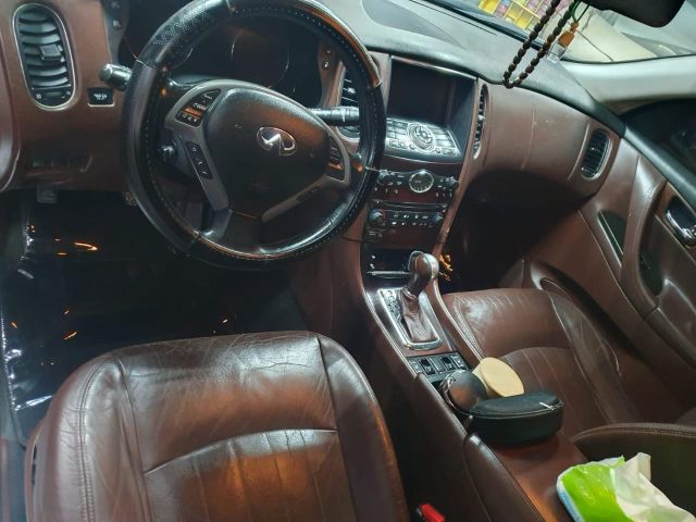 Infiniti EX35 Model 2009 2